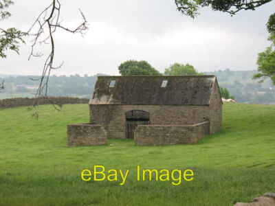Foto 6x4 Stone Barn, Clint Clint\/SE2559 A Steinscheune in gutem Zustand um 2007