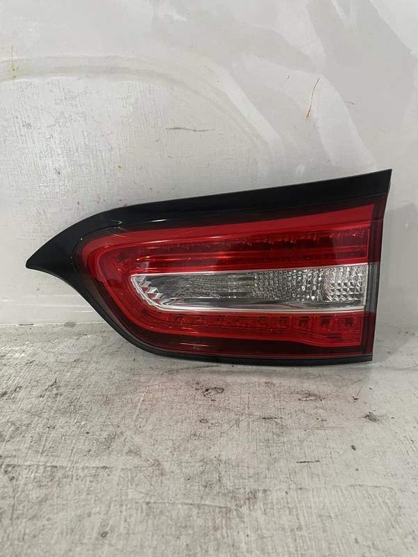 Jeep Cherokee Tail Light 2014 2015 2016 2017 2018 Oem Used Inner Right Lid Trunk