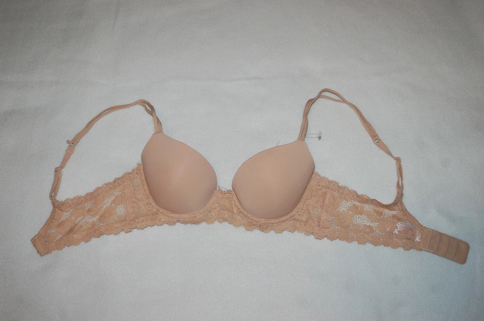 Jr Womens BEIGE 2-WAY T-SHIRT BRA Underwire LACE SIDES & BACK Soft Cup SIZE 34D - Image 2 of 2