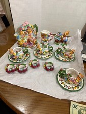 VTG MERCURIES EASTER BUNNY TEA SET W/CREAM  SUGAR PLUS 4 NAPKIN RINGS