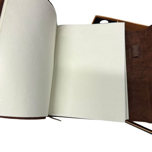 Juego de regalo diario de cuero de lujo Scriveiner con pluma estilográfica en caja premium - Imagen 6 de 6
