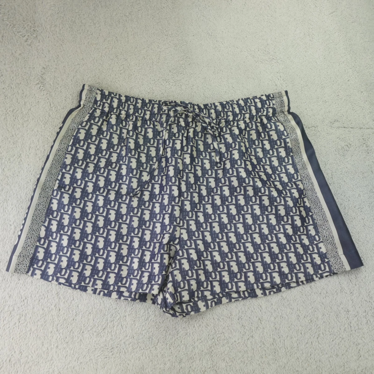 Preços baixos em Shorts femininos Dior | eBay
