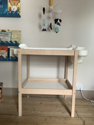 sniglar changing table review