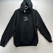 New England Patriots Black Long Sleeve Hoodie NWT Size XL Great Back Hit