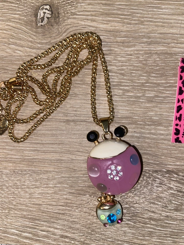 Collar Ladybug de resina/cristal Betsey Johnson 🐞 súper lindo Foto 3 de 4