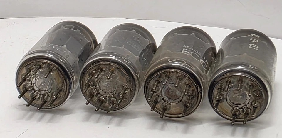 (4) Tubos de vacío de placa lisa Telefunken ECC83 12AX7 NUEVO DE STOCK Amplitrex 100 % #113AD Foto 3 de 4