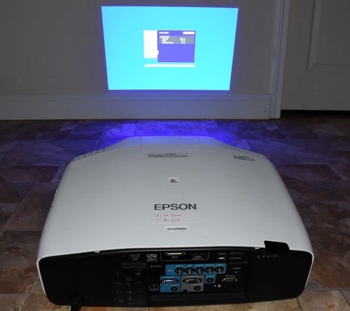 Epson Pro G7500U Projector WUXGA 4K Enhancement - Only 183 Lamp Hours