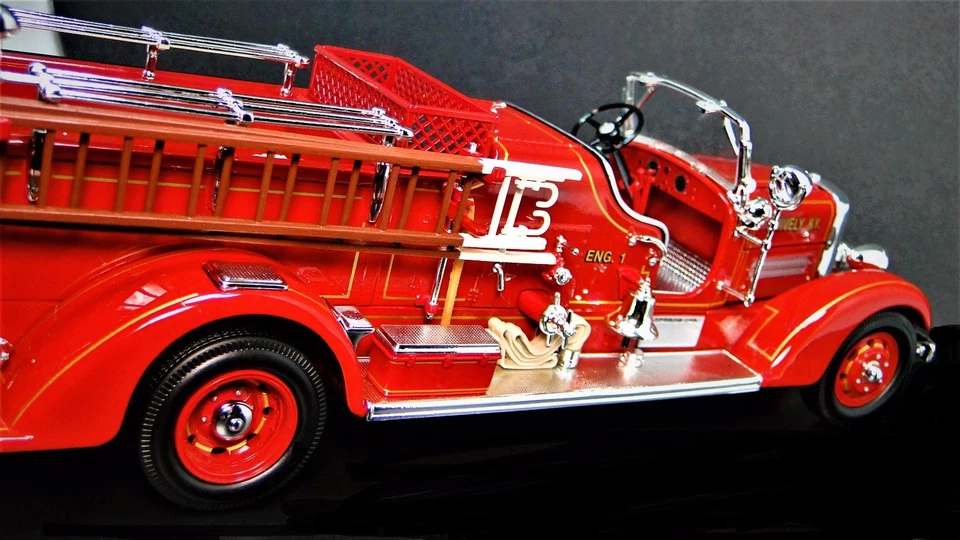 Red Fire Engine Pumper Tower Truck Metal Vintage Classic 1 Antique Car Pickup 18 - Image 4 of 4