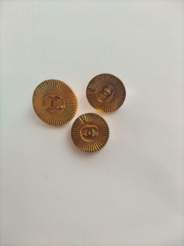 Chanel buttons authentic lot 3 CC logo - Picture 1 of 7