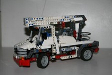 Lego 8071 Bucket Truck (Technic Traffic), 2011, BA su CD-ROM PERFETTO