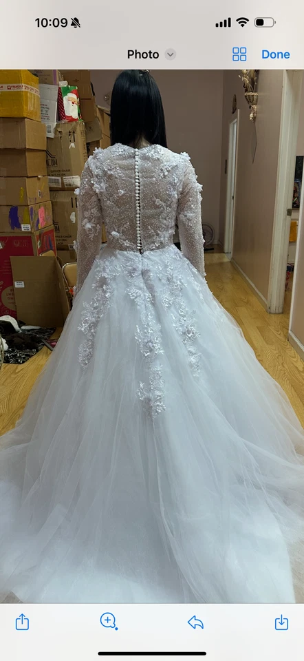 Bridal Gown Wedding Dress White Size 2 Two Flowers Lace - Image 2 of 4