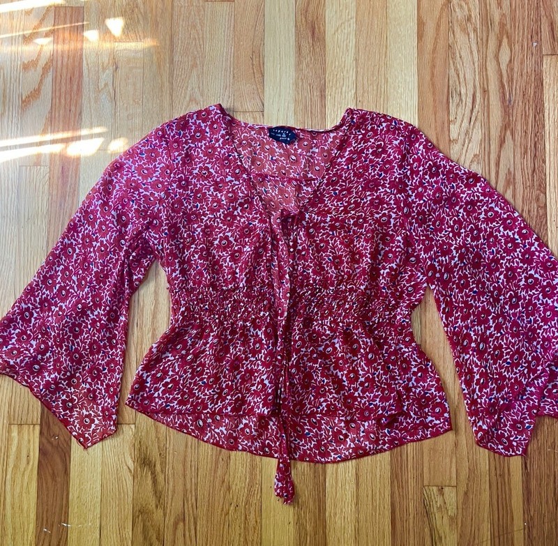 Separa by New York City Petit Co Red/White Floral Tie-Front Long Sleeve Blouse