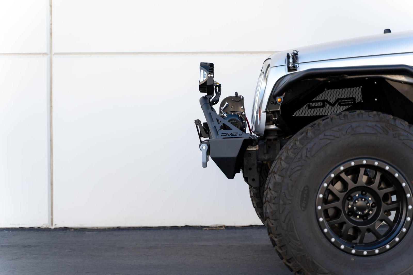 Flip-up License Plate Bracket for Fairlead Mounts | Universal Winch Access