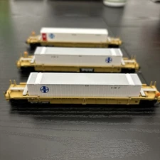 N Scale Walthers Well Cars TTX 3 Car Set With Containers Santa Fe ATSF W/ MTL’s
