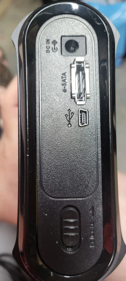 StarTech UNI3510U2EB InfoSafe 3.5" ESata Enclosure W Seagate 250GB 9TN158-300 - Image 2 of 4