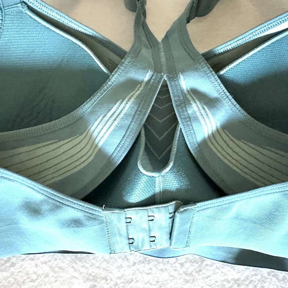 Sujetador deportivo Victoria's Secret 36D azul azulado ON POINT inalámbrico espalda deportiva Foto 4 de 4