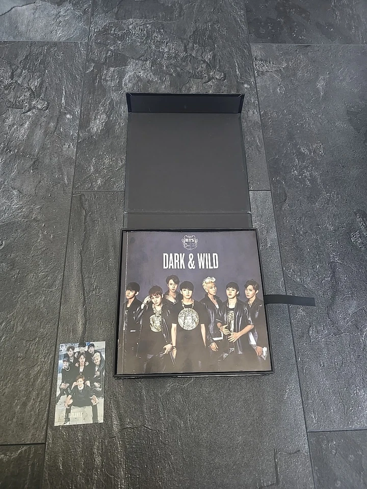 BTS (Bangtan Boys/Beyond The Scene): Dark & Wild Limited Edition Neuwertig - Bild 4 von 4