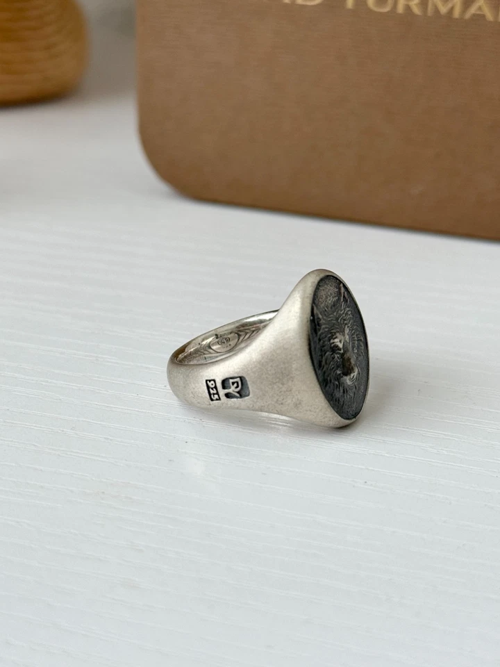 David Yurman Wolf Petrvs Signet Sterling Silver Men's Ring Band Size 9US - Image 2 of 4