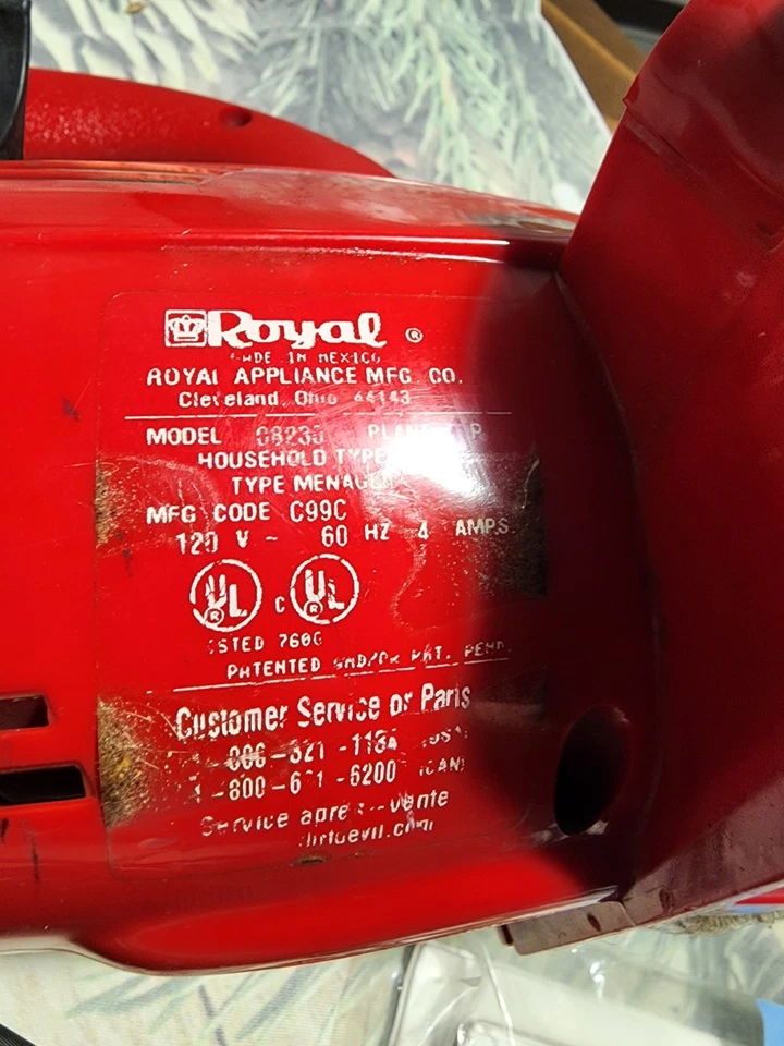 Dirt Devil by Royal Ultra Red Electric Handheld Vacuum Cleaner M08230 And 3 Bags - Image 4 of 4