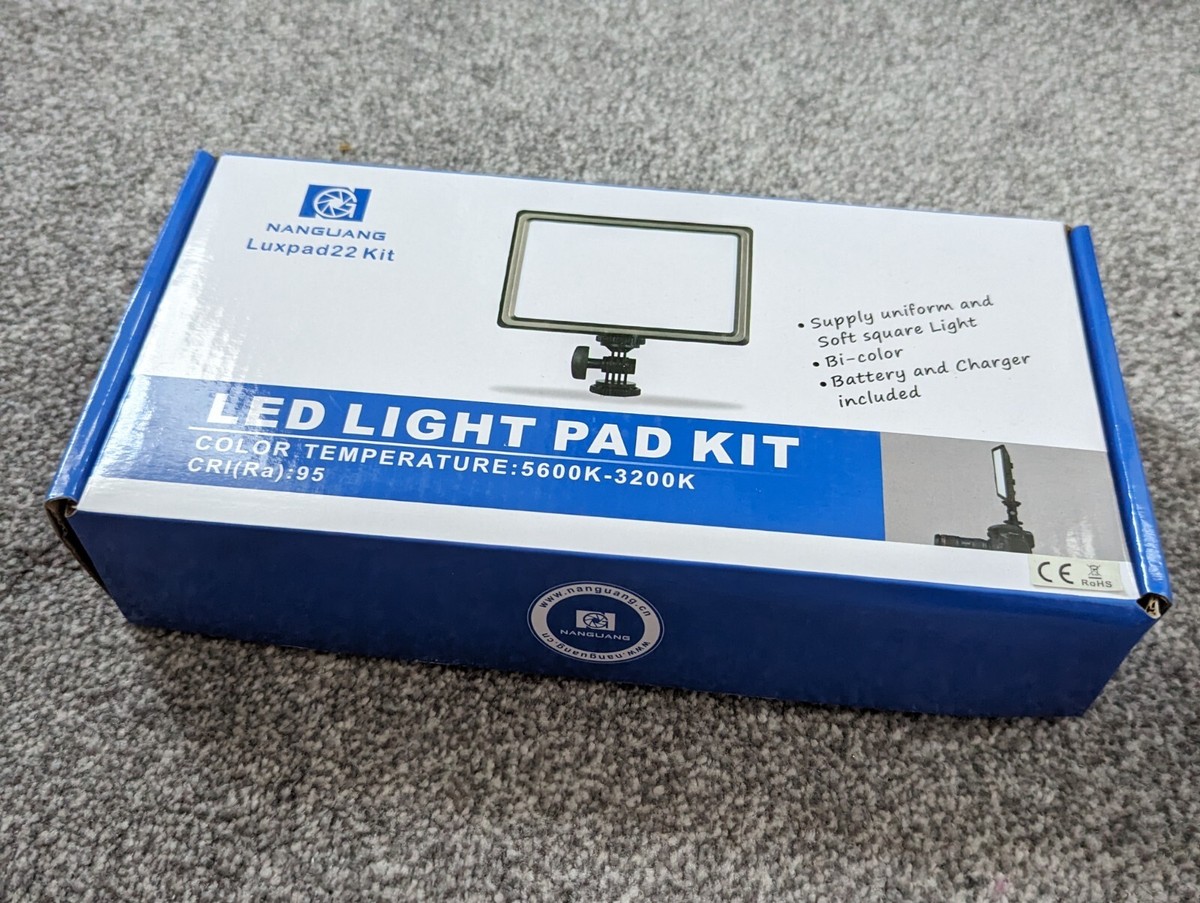 NANGUANG LUXPAD 22 KIT Rechargeable Battery Tripod Mount