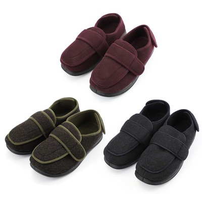 extra wide non slip shoes
