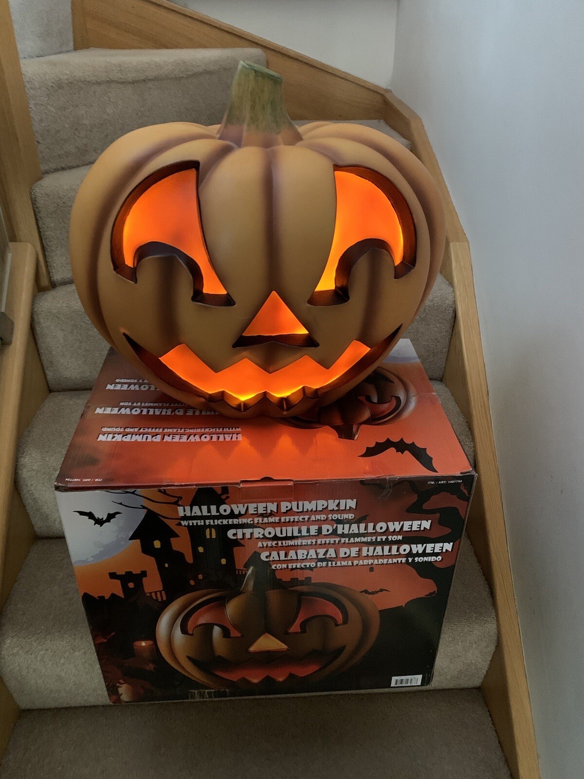 Halloween Pumpkin LARGE LED Flickering Flame with Sounds  -  *COLLECTION ONLY*