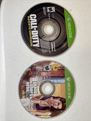 X Box One Lot Of Two Games With No Cases. Call Of Duty And Grand Theft  