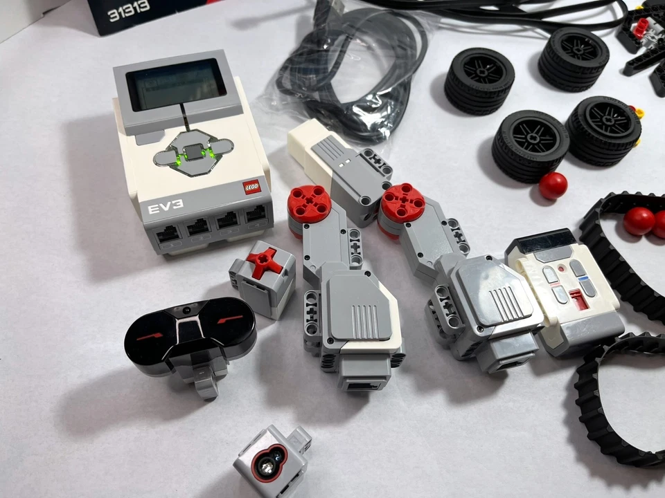 Lego Mindstorms EV3 31313 Technic Build robots Educational, Lot F - Image 2 of 4