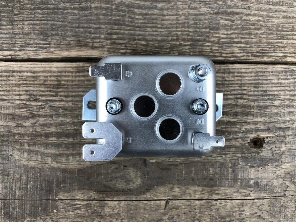 BOSCH Laderegler Gleichstromlichtmaschine Spannungsregler 12 Volt PORSCHE 911 - Bild 3 von 4