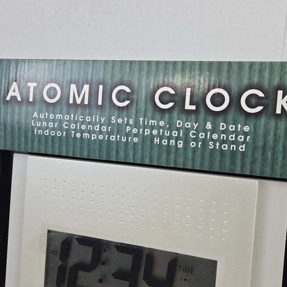 Vtg NIB Skyscan Atomic Clock Digital Auto Sets Indoor + Temp Hang or Stand - Image 3 of 4