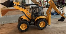 Bruder JCB Backhoe 1/16 Model 5CX