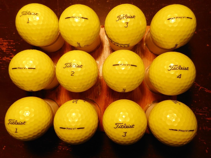 12 Titleist 2025/2026 Pro V1 Mint AAAAA Used Golf Balls