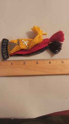 Vintage Webelos Tri Color Ribbons Badge - Picture 3 of 3