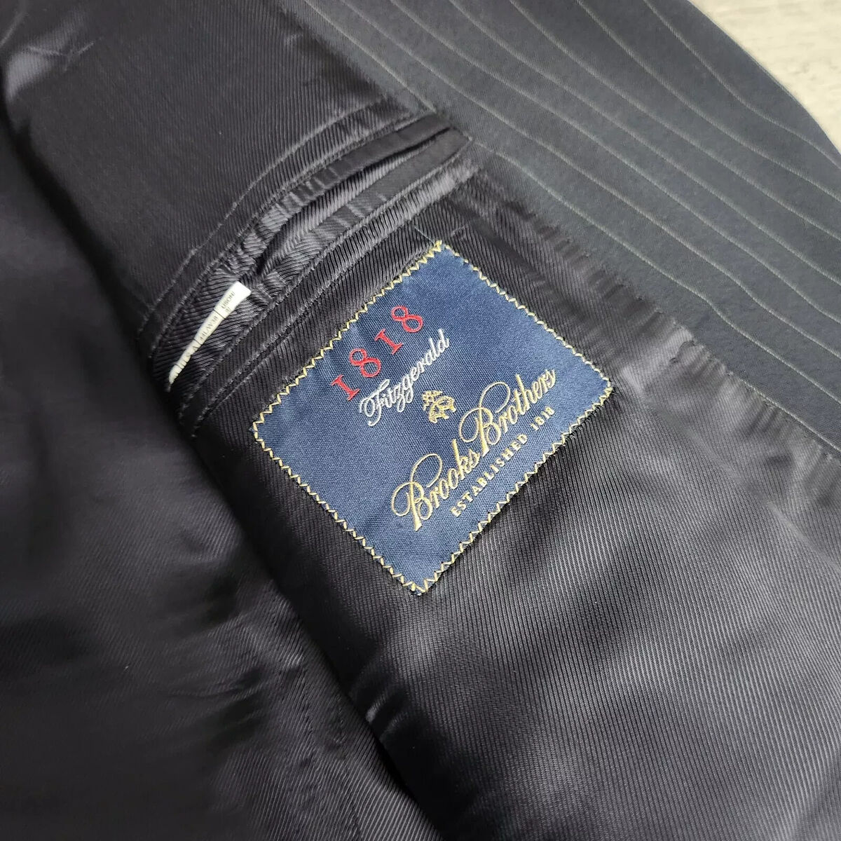 Brooks Brothers 1818 Fitzgerald 41Lx36W Charcoal Pinstripe Brooks Brothers 1818 Fitzgerald 41Lx36W Charcoal Pinstripe