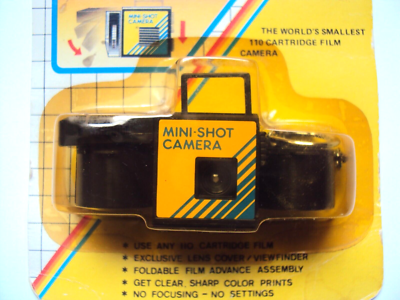 110 Camera Mini-Shot with key chain and coin holder Film Camera