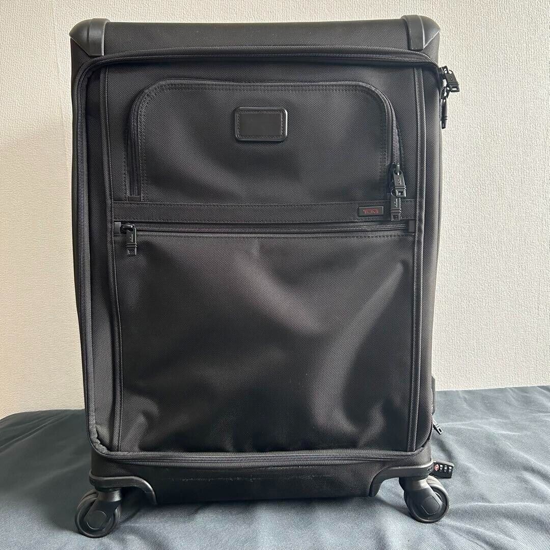 TUMI Carry Case 76L 22564D2 Black 4 Wheels Popular Model TUMI Carry Case 76L 22564D2 Black 4 Wheels Popular Model