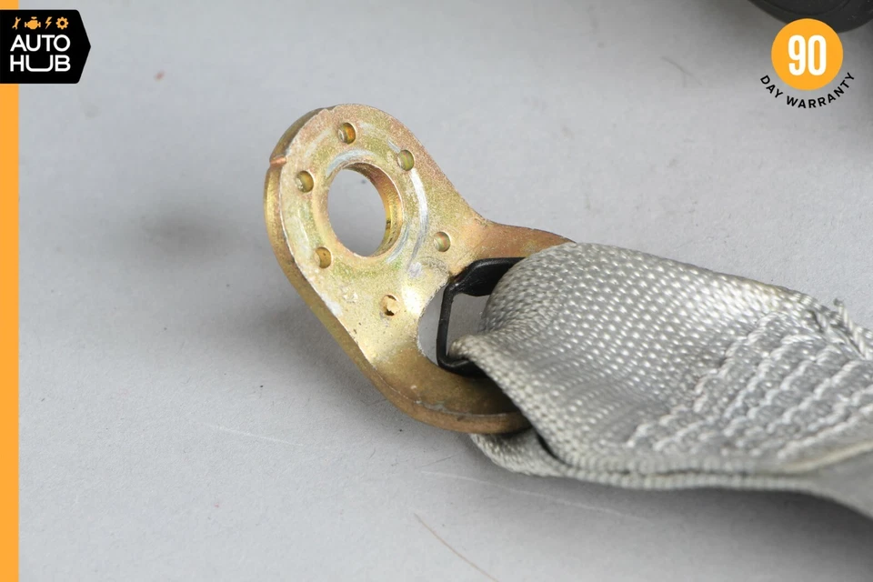 Cinto de segurança traseiro esquerdo ou direito cinza 98-03 Mercedes W208 CLK320 CLK55 FABRICANTE DE EQUIPAMENTO ORIGINAL - Imagem 2 de 4