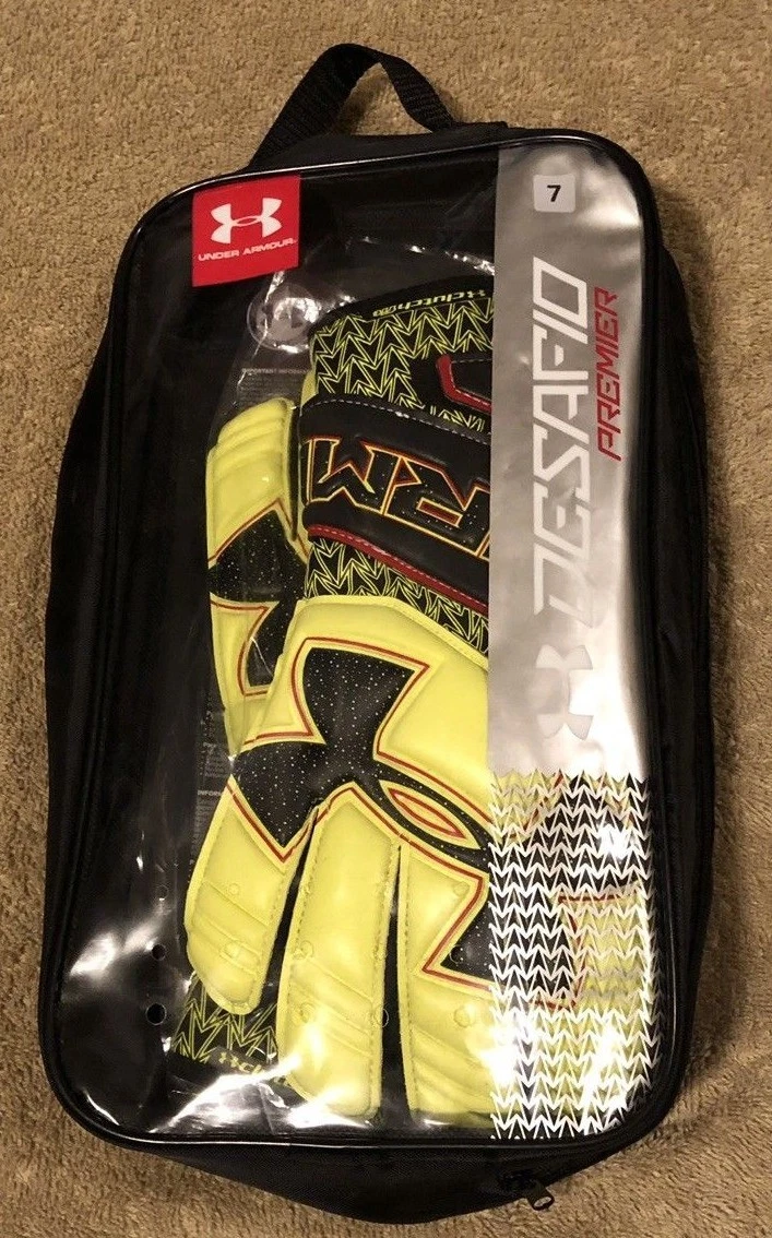 Under armour 2024 soccer goalie gloves