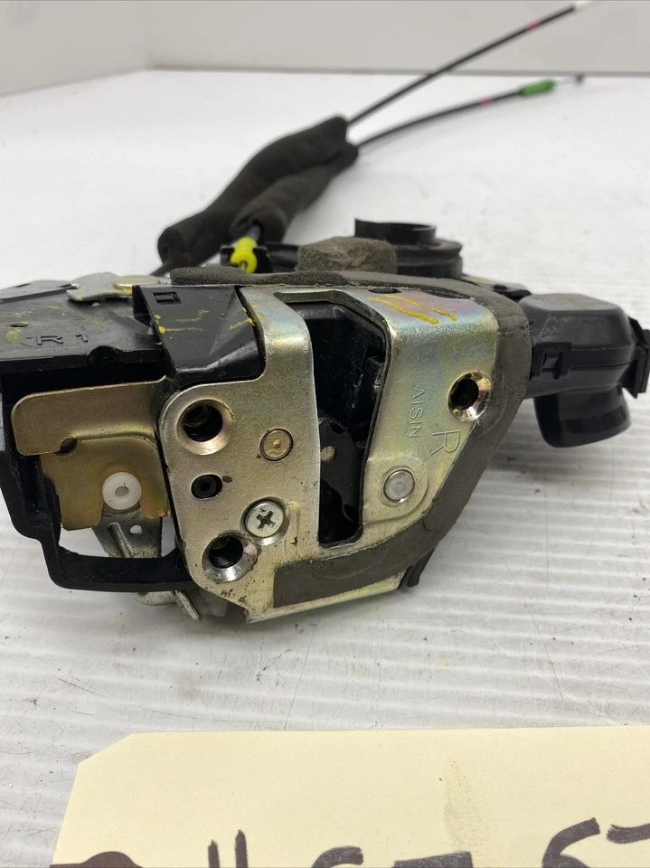 Lexus 2004 2005 2006 2007 2008 2009 Gx470 Door Latch Actuator Lock Right Front - Image 3 of 4