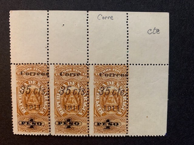 NICARAGUA  Specialized #331f 35c/1P " cte " ERROR in RARE BLOCK OF 3  OGMNH