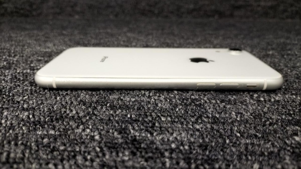 iPhone 10r ホワイト Apple iPhone XR - 64GB - White (Boost Mobile) A1984 (CDMA +