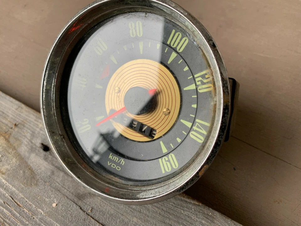 VDO DKW AUTO UNION 1000s/ 3=6 SPEEDOMETER KM/H  - Image 3 of 4