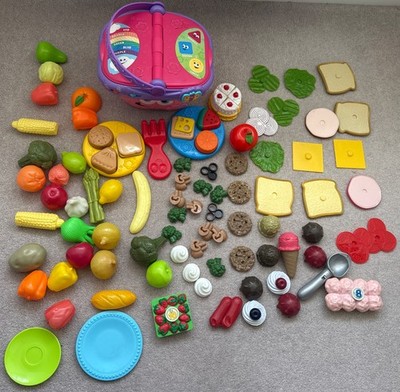 Konvolut Kunststoff Pretend Food & Leapfrog Formen & Teilen Picknickkorb