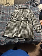 Jones New York size Medium Woman  s Grey Classy Button Front Coat with Hood
