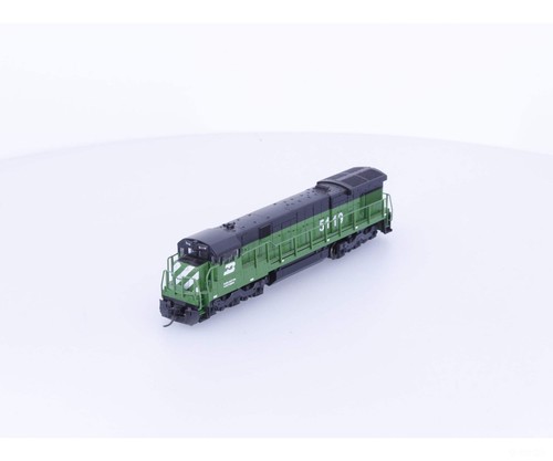 Kato 176-0948 N C30-7 Diesel Locomotive Burlington Northern (BN) 5119 Analog DC | Condition: Used