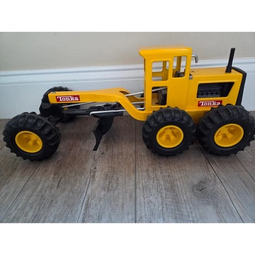 Vintage Tonka Pressed Steel Road Grader – Yellow Construction Vehicle