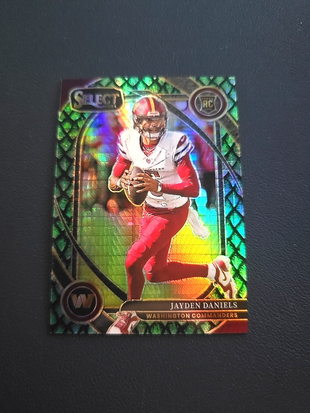 2024 Select Football Jayden Daniels Club Level Dragonscale Prizm 11/81 #217