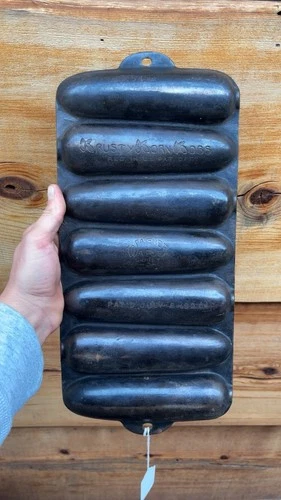 Wagner Ware Krusty Korn Kobs Cast Iron Cornbread Stick Pan
