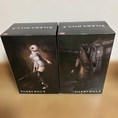 SILENT HILL 2 Red Pyramid Thing & Bubble Head Nurse Figure Set