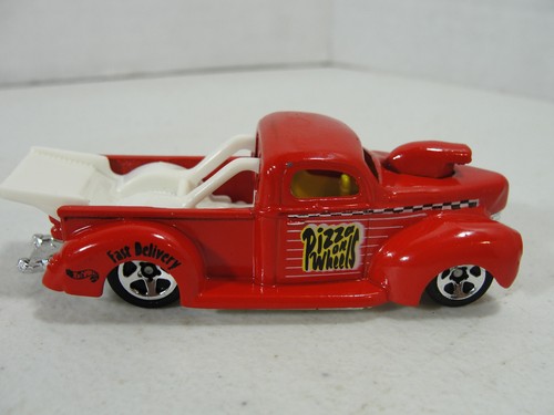 Loose Hot Wheels Red Pizza on Wheels '40 Ford Truck 1/64 - Picture 2 of 5